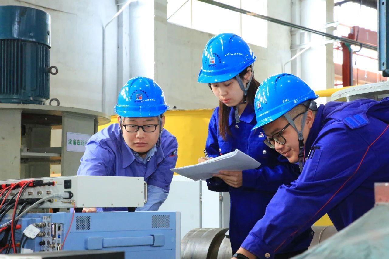 EB23D97BD123927240BC7FF781C_2C8E6B8C_220F5